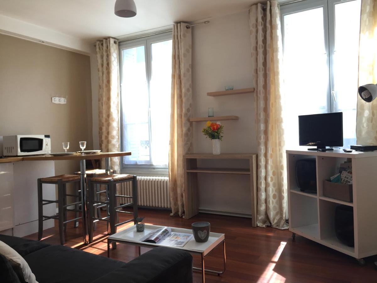 Bien Etre Immo Apartment Poitiers Bagian luar foto