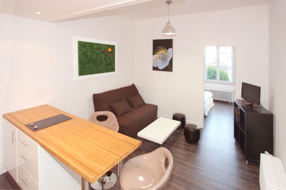 Bien Etre Immo Apartment Poitiers Bagian luar foto